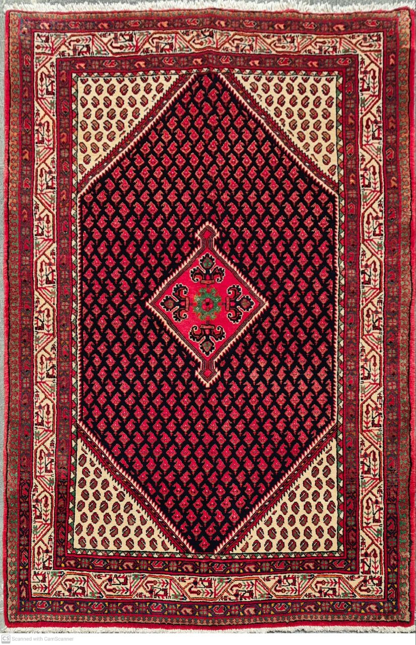 فرش دستباف سرابند طرح بته ترنج سایز قاليچه ۲٫۱۳×۱٫۴ رنگ زمینه سرمه اي رنگ حاشیه كرم کد ۴۵۹۳۷